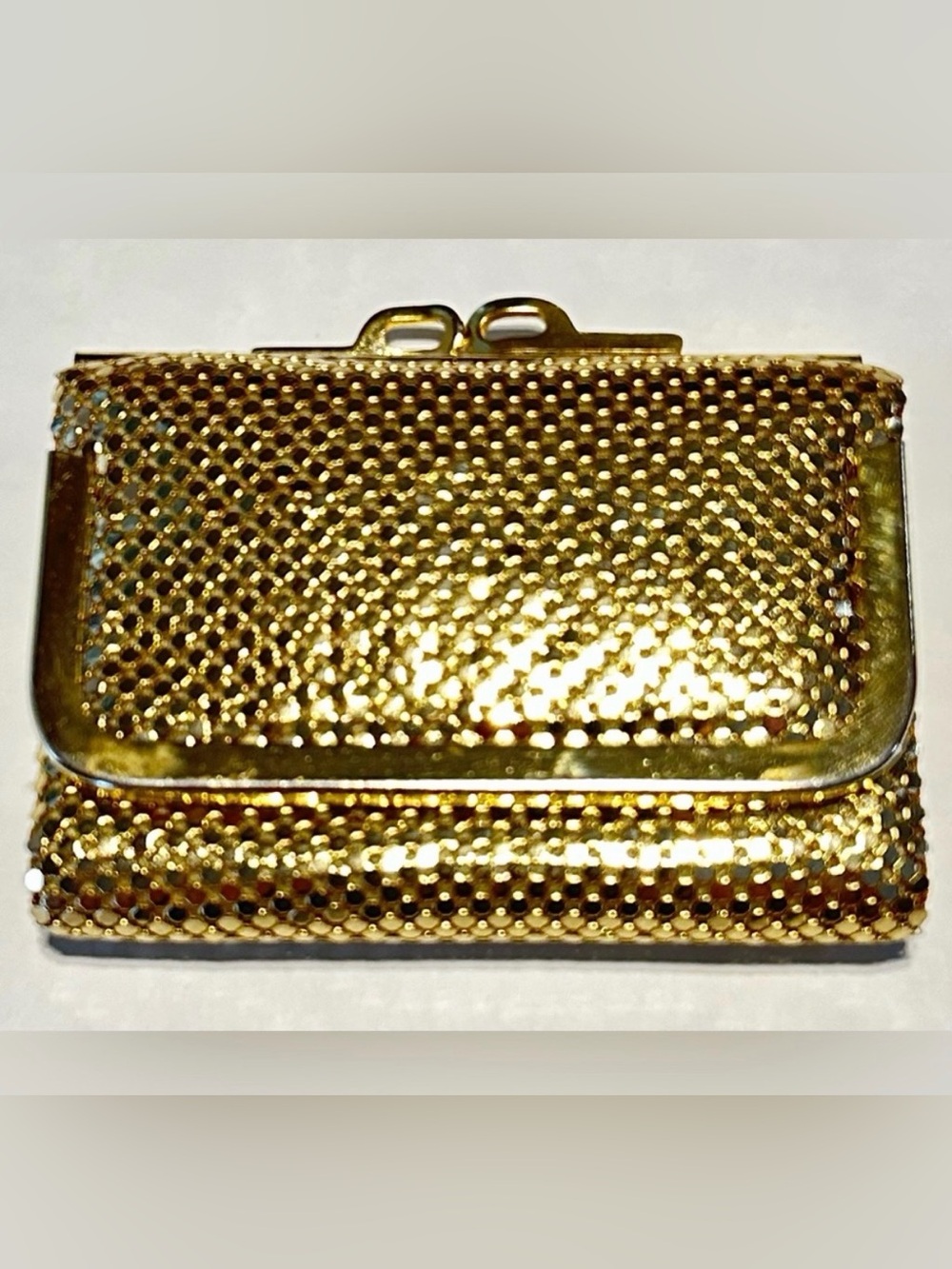 Vintage Y2K Victory Gold Mesh Wallet Bi-Fold Snap Closure Evening Party RETRO